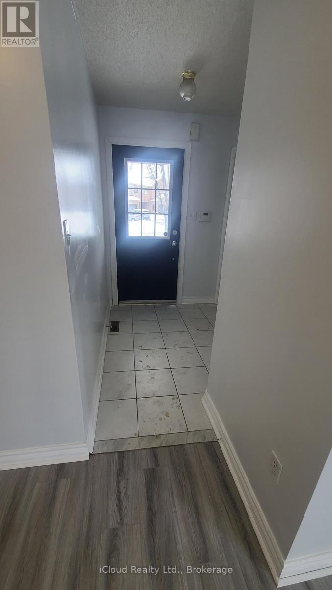 150 Twin Pines Crescent, Brampton, Ontario  L7A 1N2 - Photo 16 - W12772548