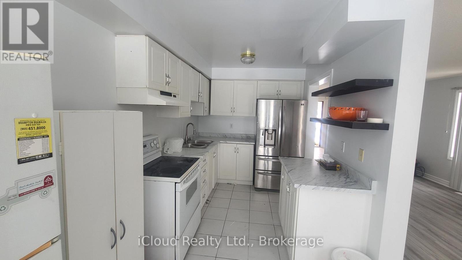 150 Twin Pines Crescent, Brampton, Ontario  L7A 1N2 - Photo 7 - W12772548