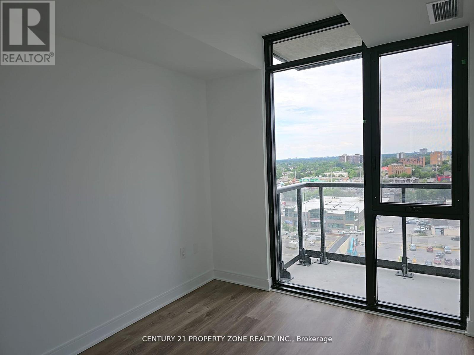 1120 - 86 Dundas Street E, Mississauga, Ontario  L5A 1W4 - Photo 7 - W12772560