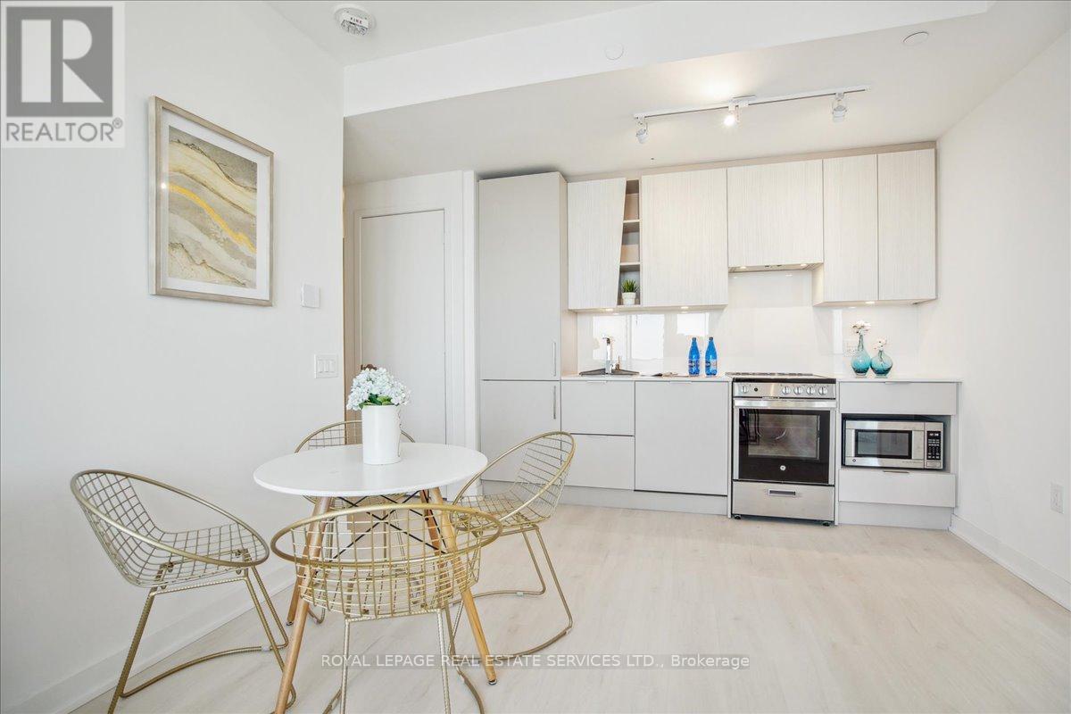 4301 - 3900 Confederation Parkway, Mississauga, Ontario  L5B 0M3 - Photo 16 - W12772568