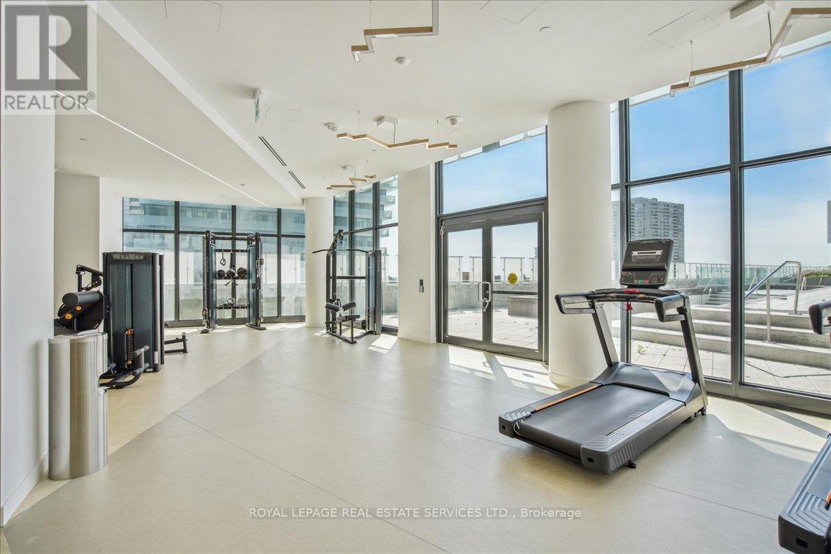 4301 - 3900 Confederation Parkway, Mississauga, Ontario  L5B 0M3 - Photo 38 - W12772568