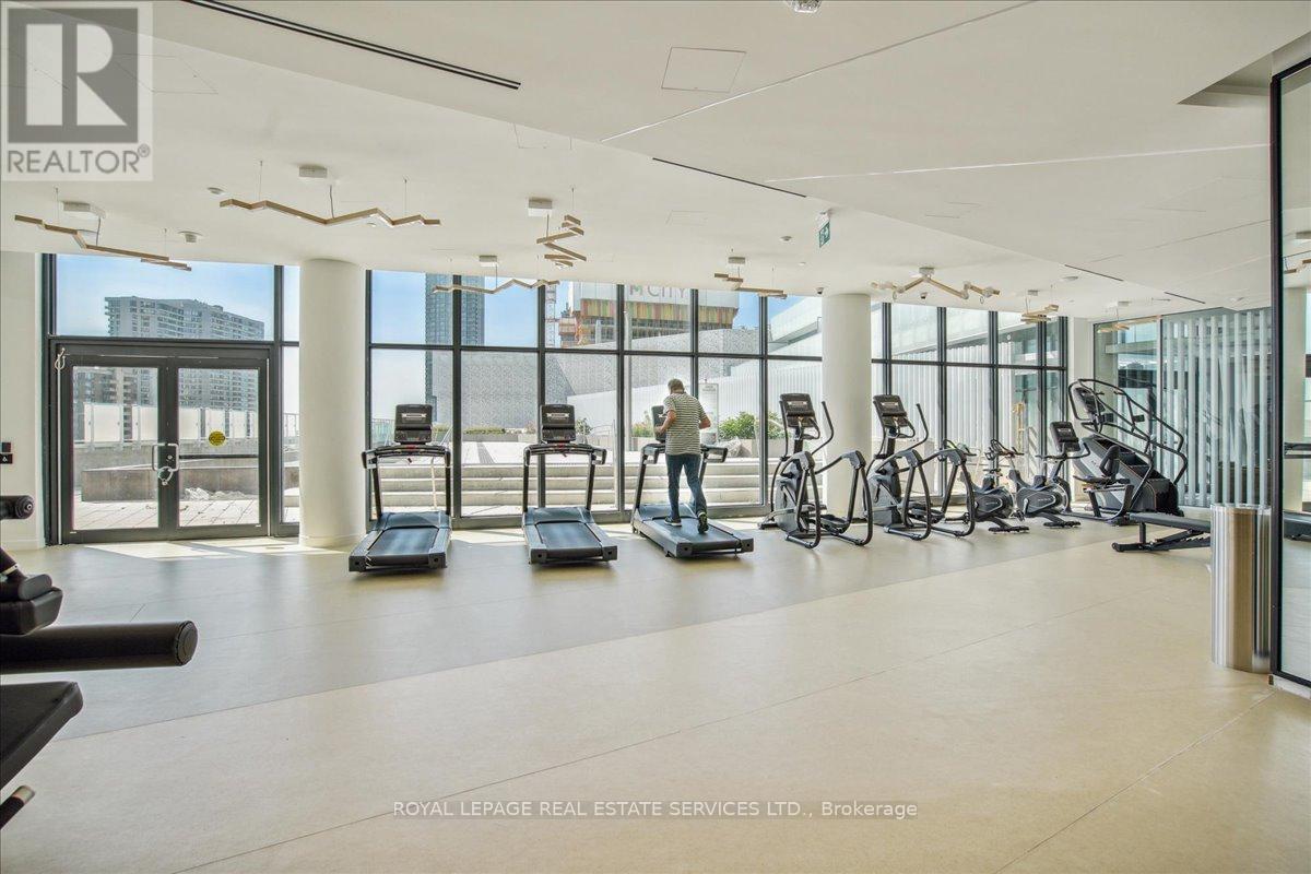 4301 - 3900 Confederation Parkway, Mississauga, Ontario  L5B 0M3 - Photo 39 - W12772568