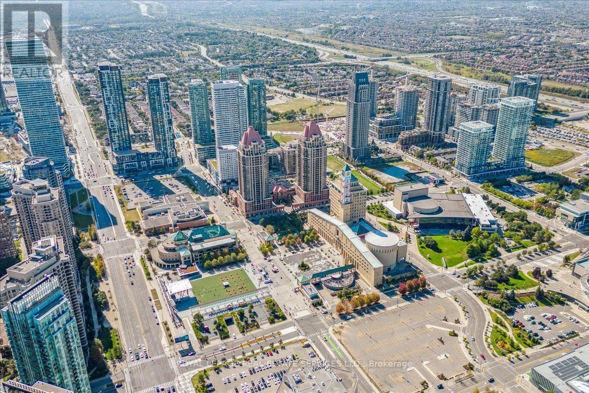 4301 - 3900 Confederation Parkway, Mississauga, Ontario  L5B 0M3 - Photo 45 - W12772568