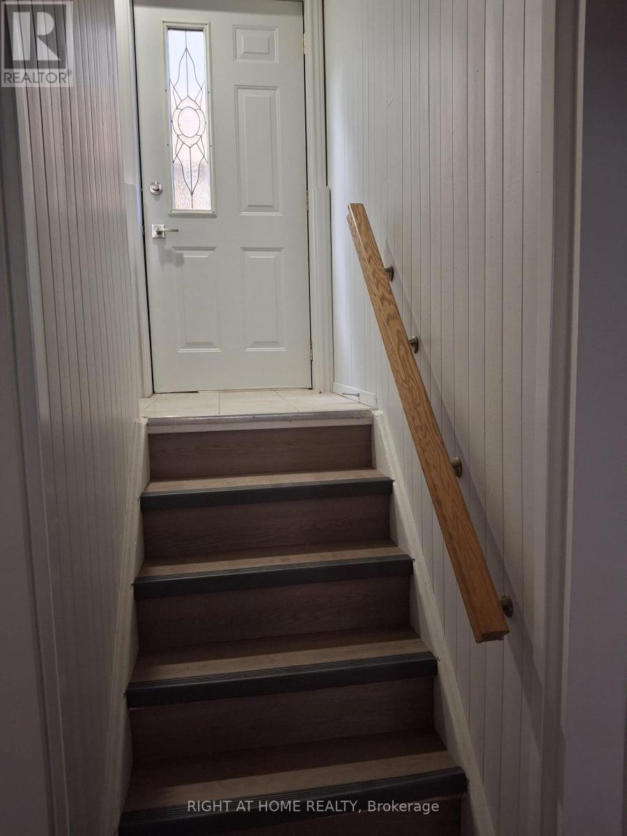 6245 Millers Grove, Mississauga, Ontario  L5N 3C6 - Photo 10 - W12772578