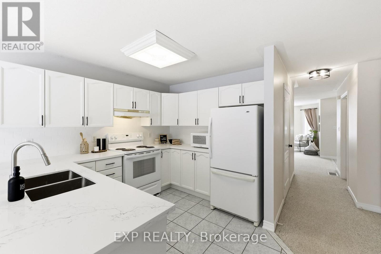 10 Mcgibbon Boulevard, Kawartha Lakes, Ontario  K9V 6G3 - Photo 14 - X12772434