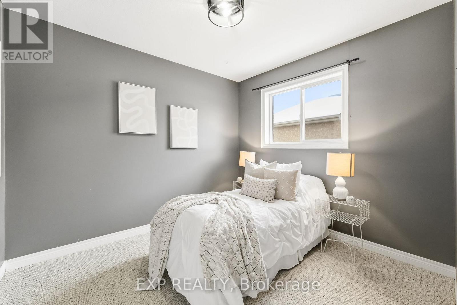 10 Mcgibbon Boulevard, Kawartha Lakes, Ontario  K9V 6G3 - Photo 23 - X12772434