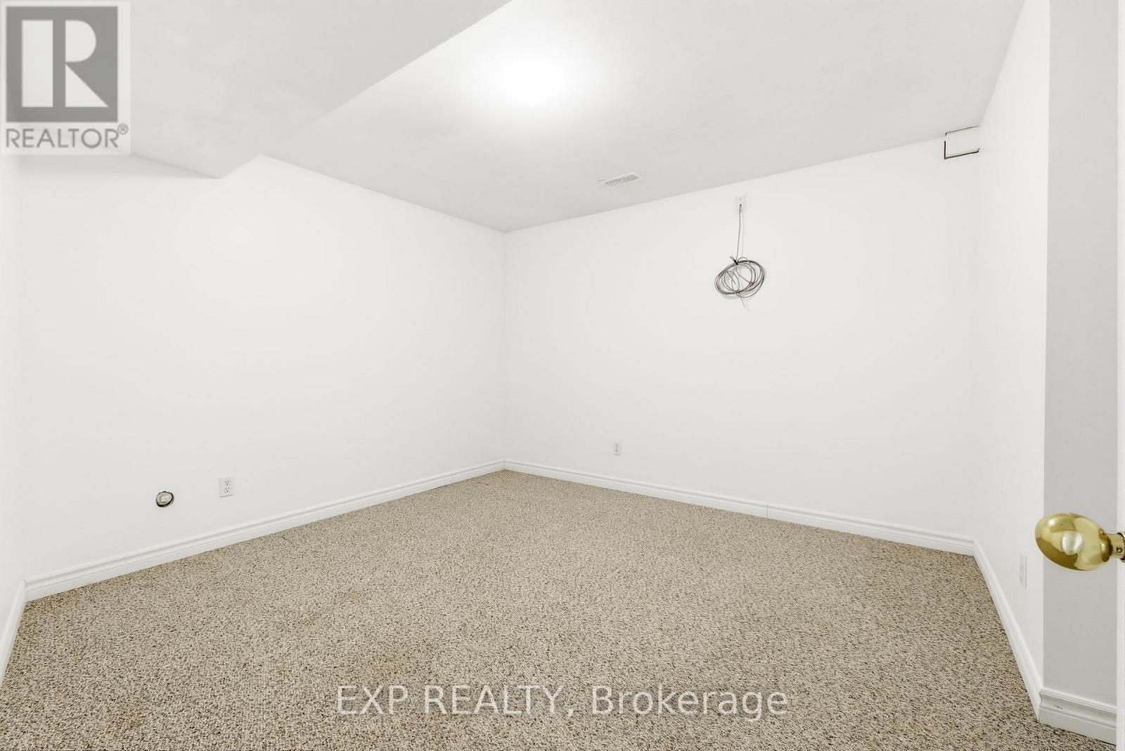 10 Mcgibbon Boulevard, Kawartha Lakes, Ontario  K9V 6G3 - Photo 40 - X12772434