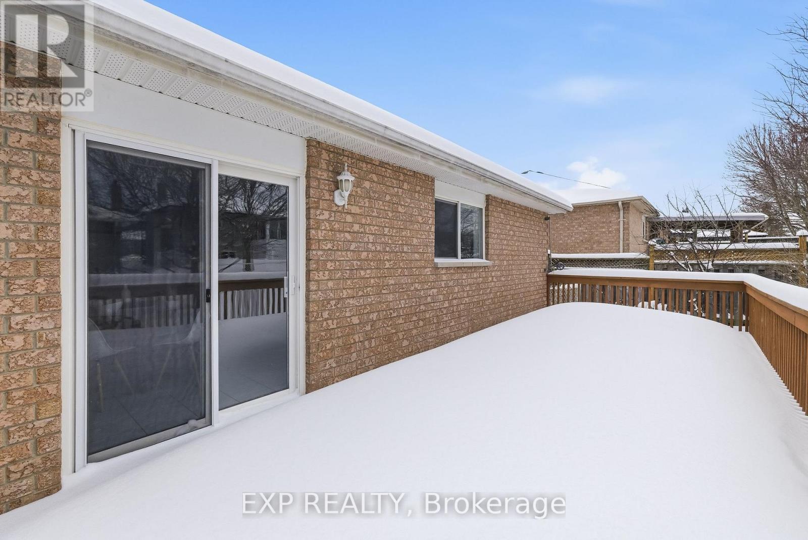 10 Mcgibbon Boulevard, Kawartha Lakes, Ontario  K9V 6G3 - Photo 44 - X12772434