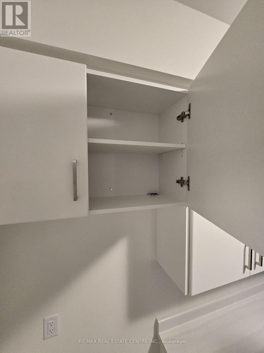 20 Heritage Way, Thorold, Ontario  L2V 0B7 - Photo 18 - X12772464