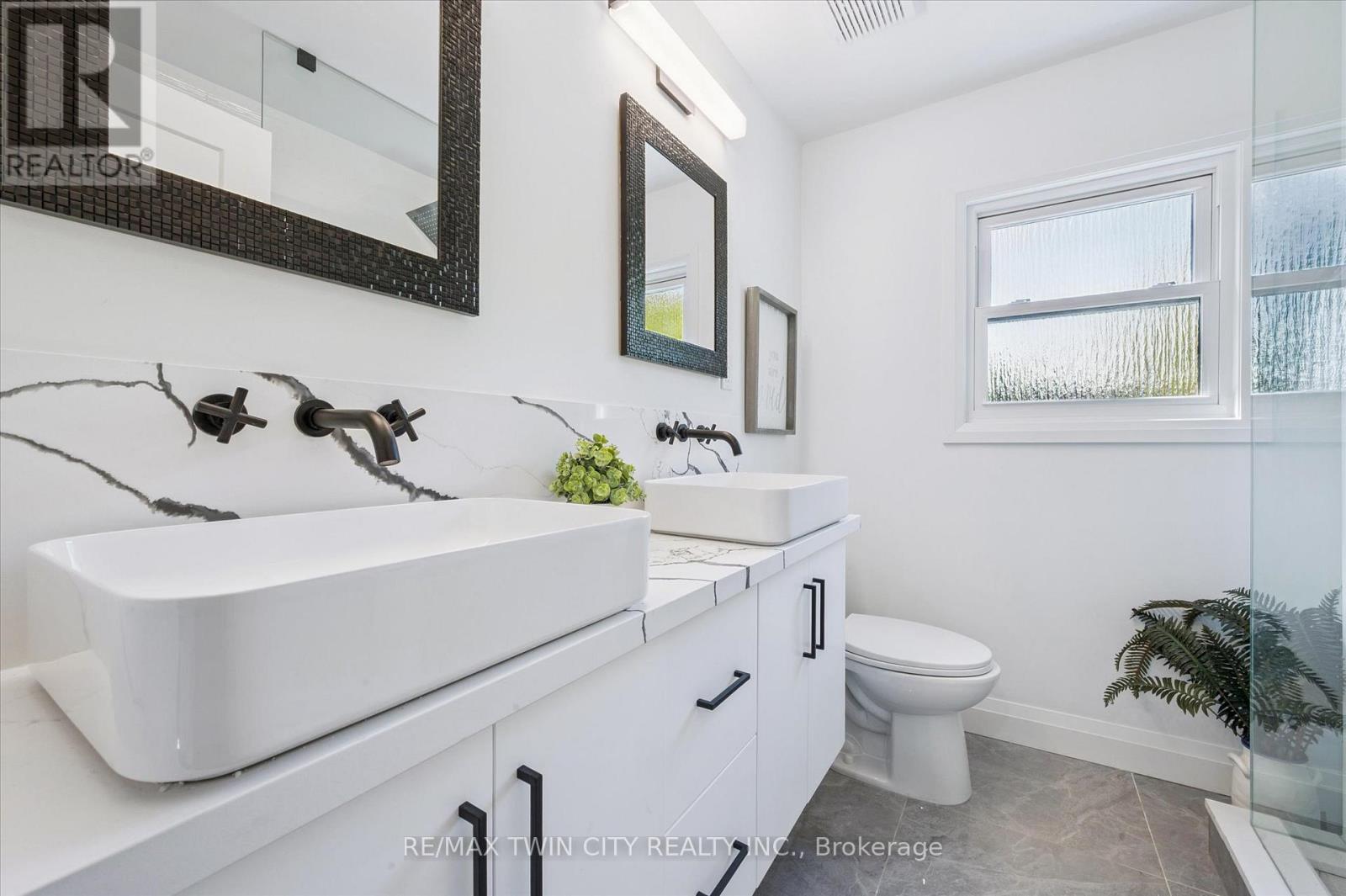 66 Trinity Street, Stratford, Ontario  N5A 4P4 - Photo 24 - X12772520