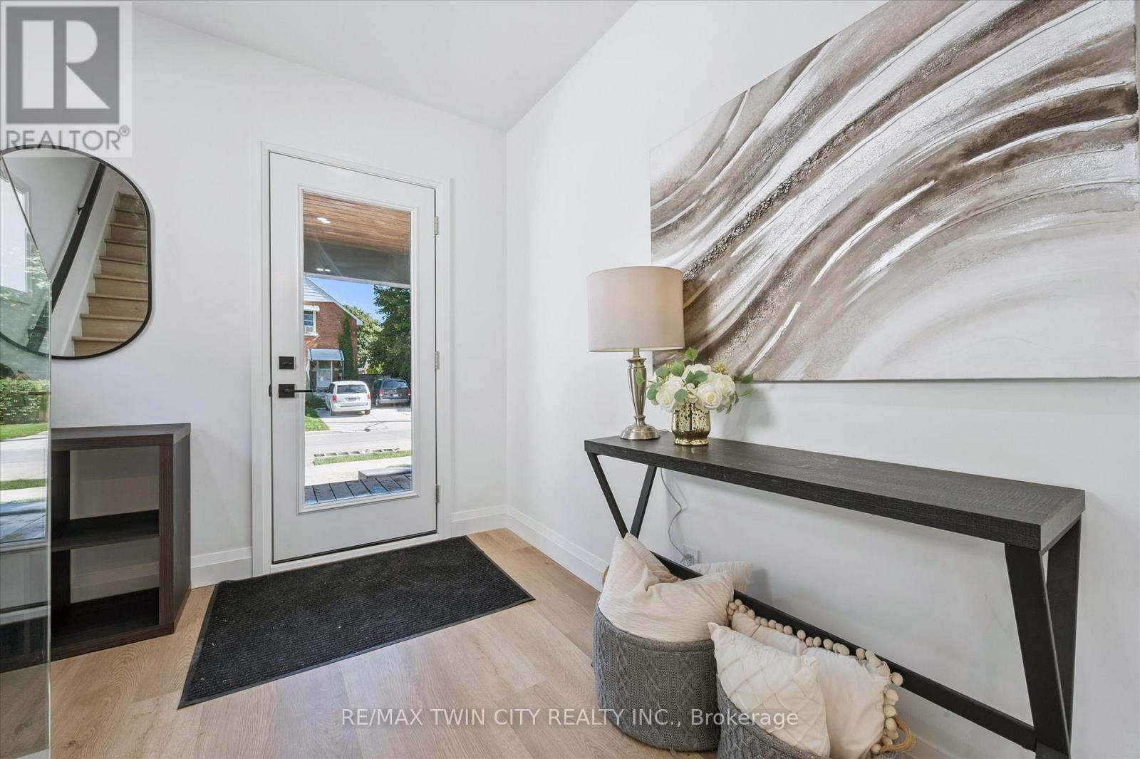 66 Trinity Street, Stratford, Ontario  N5A 4P4 - Photo 4 - X12772520