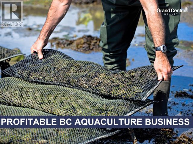 10100 Malaspina Road, Powell River, British Columbia  V8A 0G3 - Photo 1 - 19632