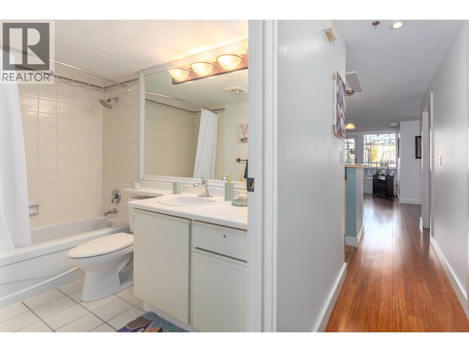 28 1345 W 4th Avenue, Vancouver, British Columbia  V6H 3Y8 - Photo 13 - R3087819