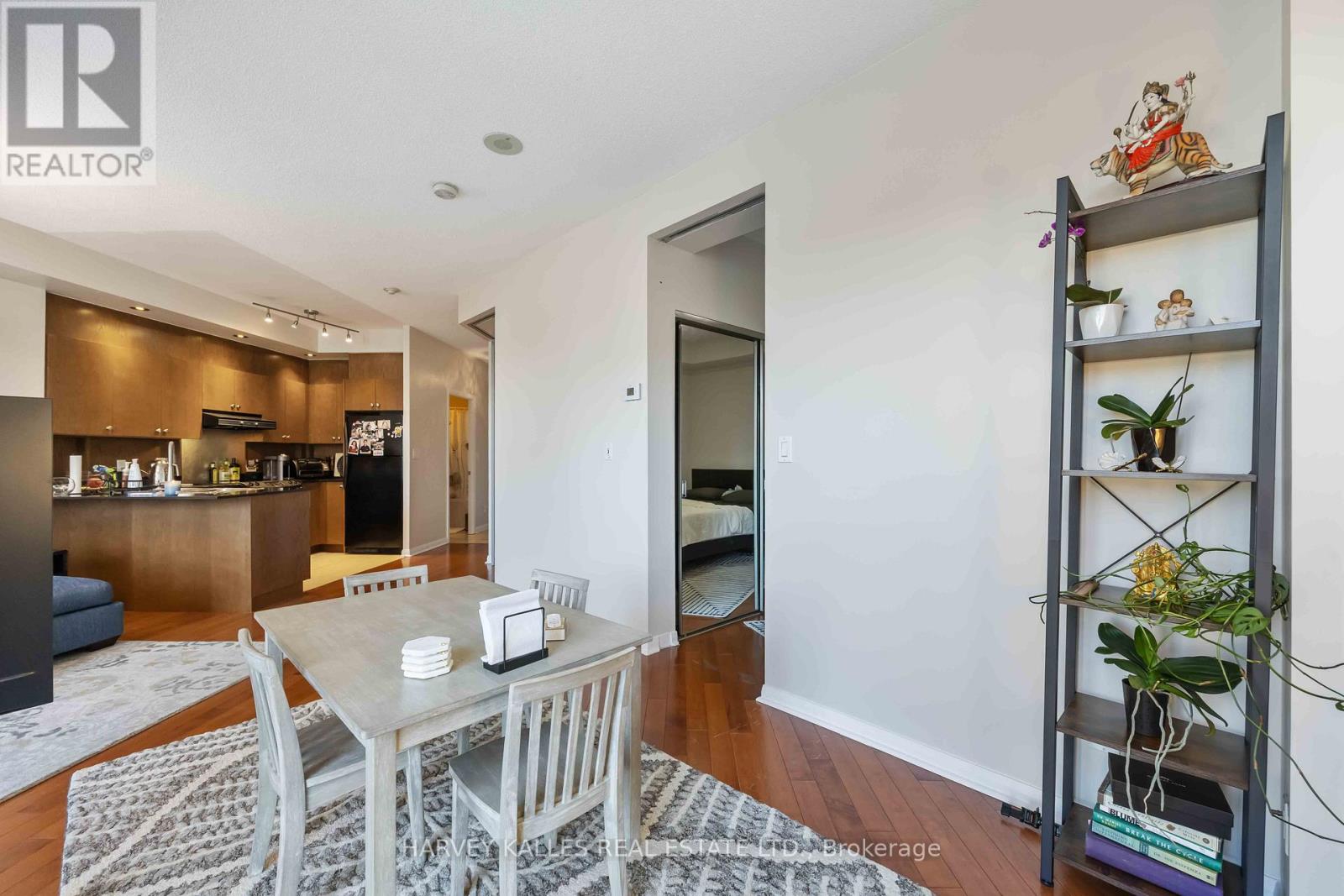 601 - 18 Beverley Street, Toronto, Ontario  M5T 3L2 - Photo 28 - C12759562