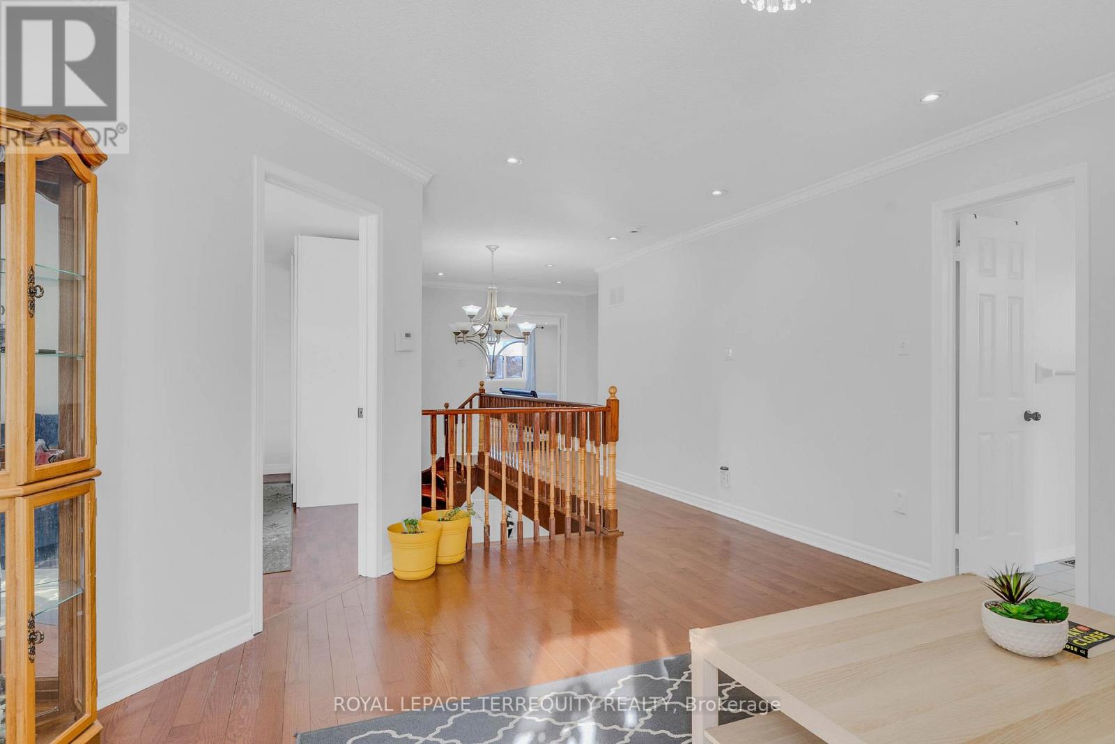 8 Shallimar Court, Brampton, Ontario  L6X 4N2 - Photo 16 - W12758728