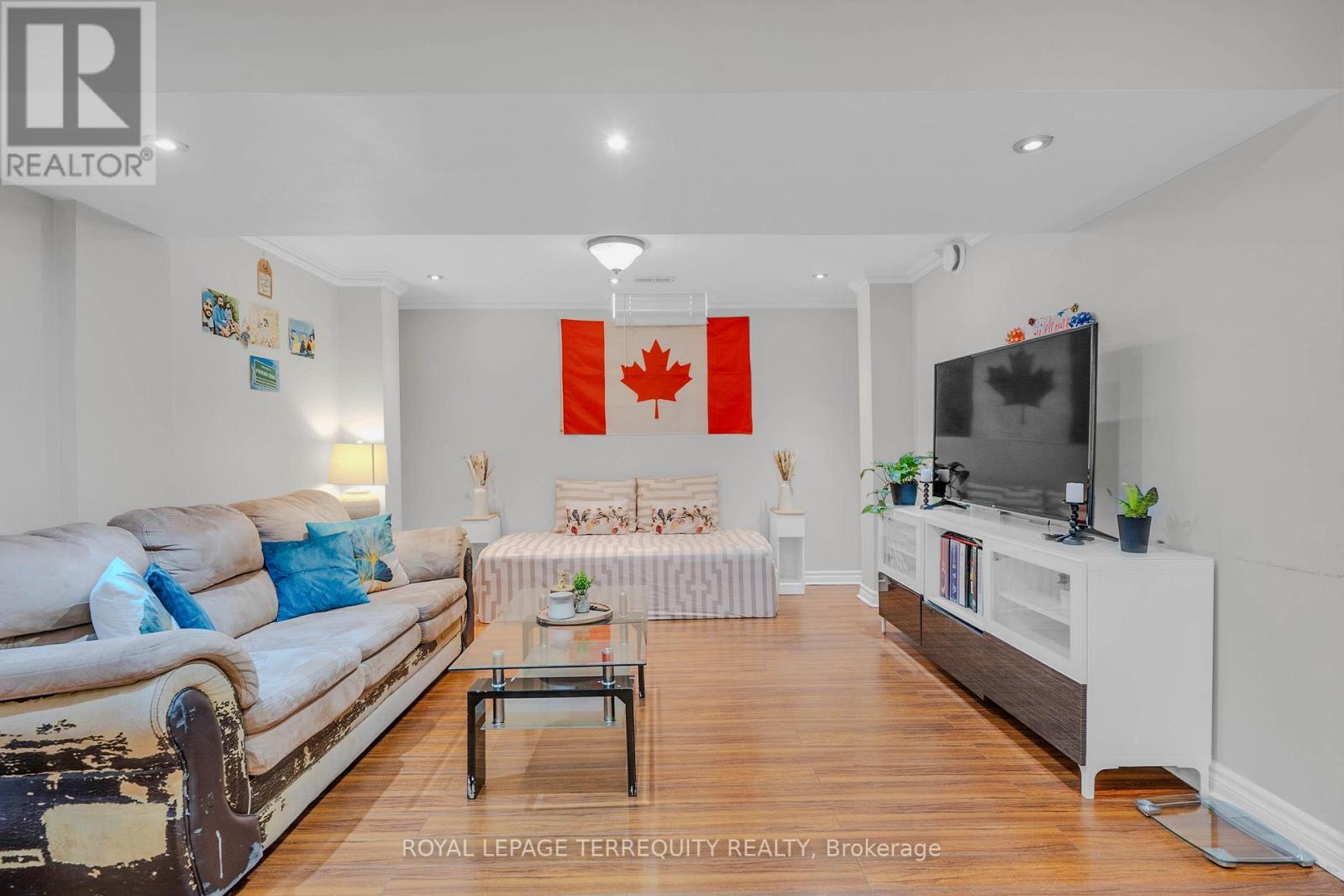 8 Shallimar Court, Brampton, Ontario  L6X 4N2 - Photo 35 - W12758728