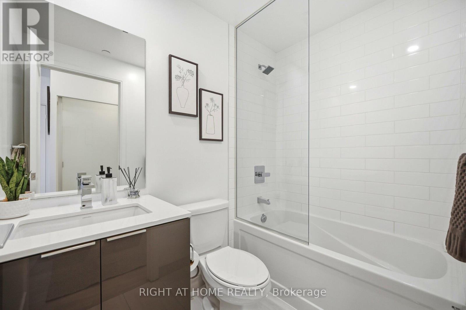 1008 - 70 Annie Craig Drive, Toronto (Mimico), Ontario  M8V 0G2 - Photo 16 - W12768262