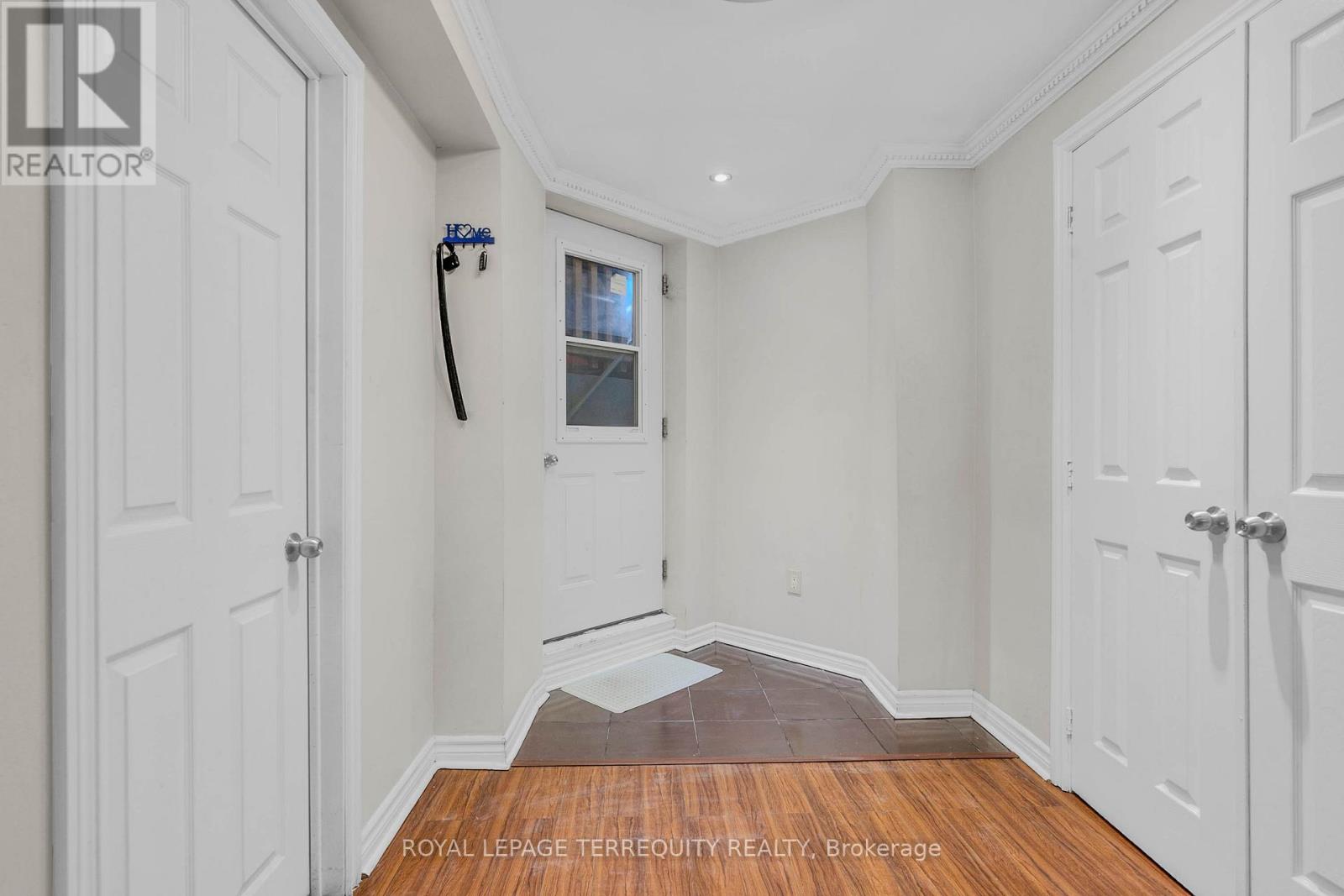 8 Shallimar Court, Brampton, Ontario  L6X 4N2 - Photo 32 - W12758728