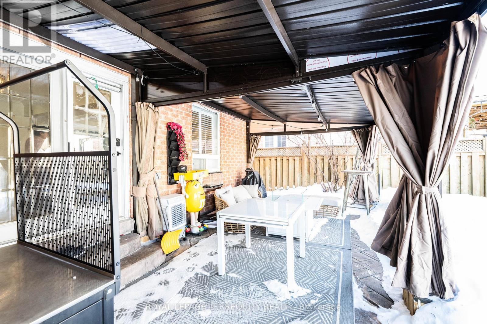 8 Shallimar Court, Brampton, Ontario  L6X 4N2 - Photo 42 - W12758728