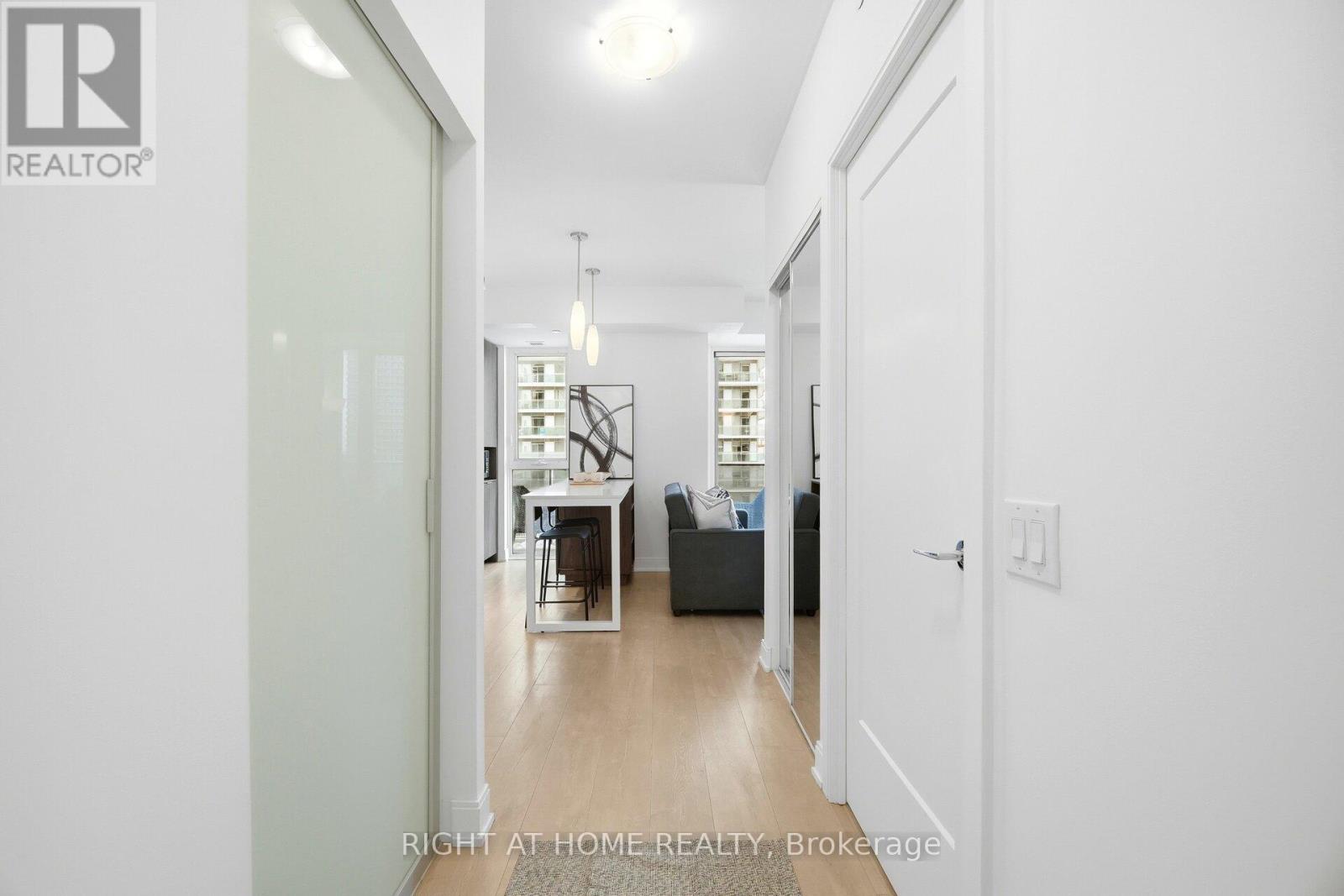 1008 - 70 Annie Craig Drive, Toronto (Mimico), Ontario  M8V 0G2 - Photo 5 - W12768262