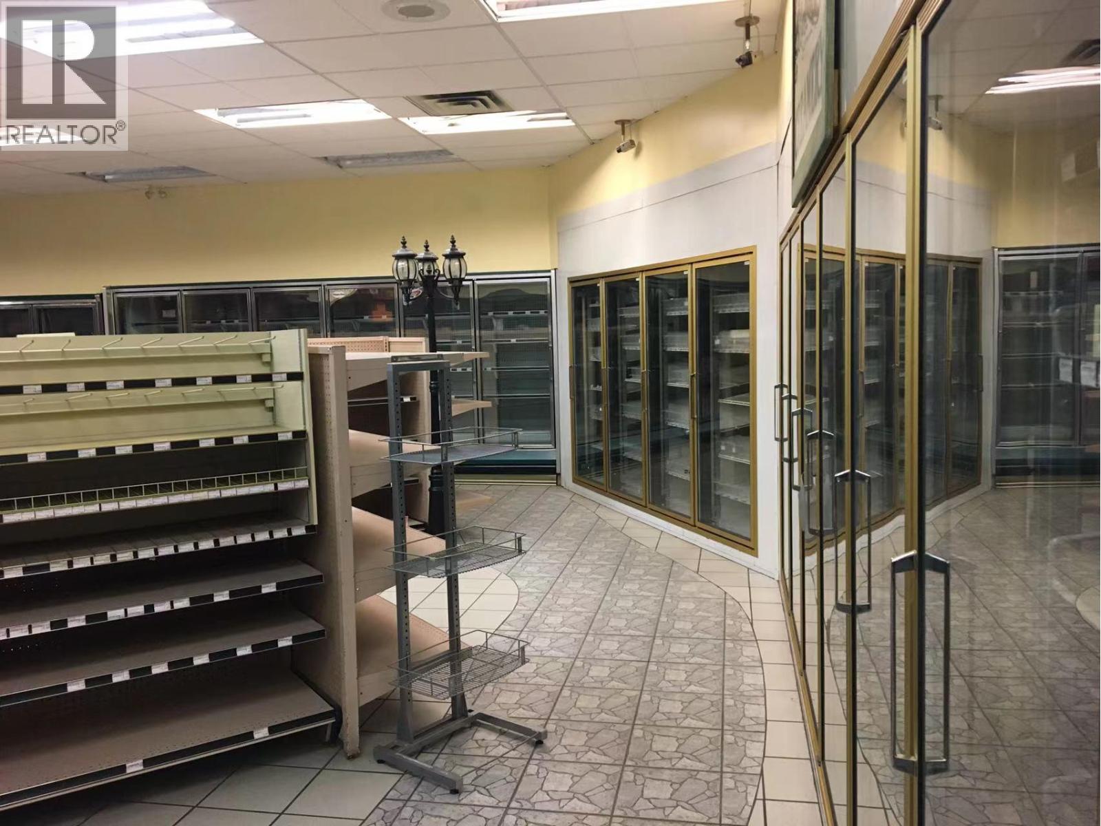 1900 32nd Street, Vernon, British Columbia  V1T 5K8 - Photo 9 - 10375355