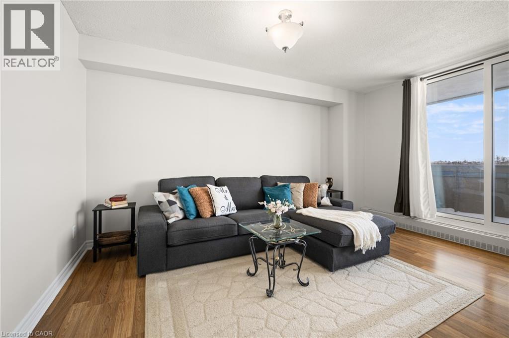 225 Harvard Place Unit# 1005, Waterloo, Ontario  N2J 4H4 - Photo 4 - 40803866