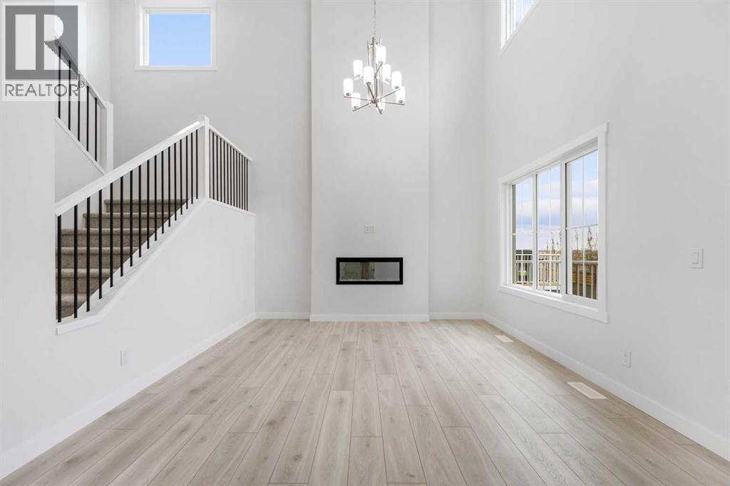 142 Sunstone Way, Balzac, Alberta  T4B 5T5 - Photo 9 - A2285070