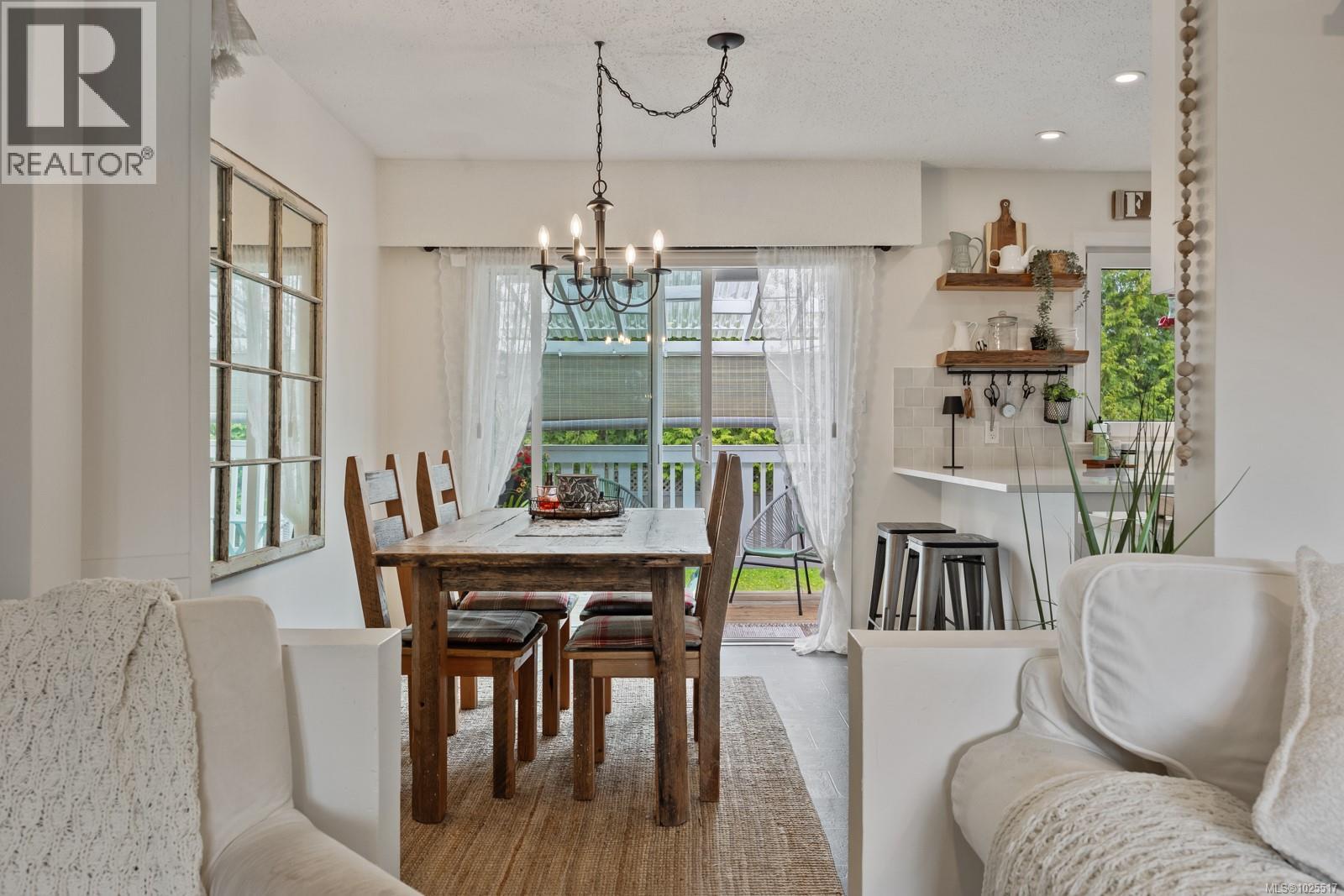 275 Centennial Dr, Courtenay, British Columbia  V9N 5R6 - Photo 8 - 1025517