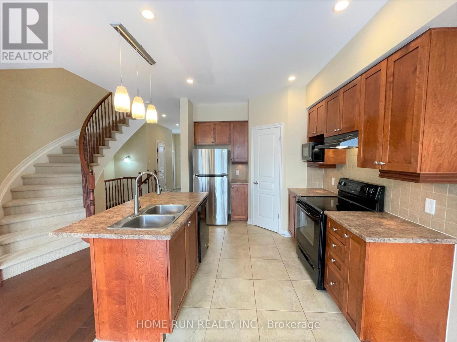 15 Madelon Drive, Ottawa, Ontario  K2J 5C7 - Photo 11 - X12772658