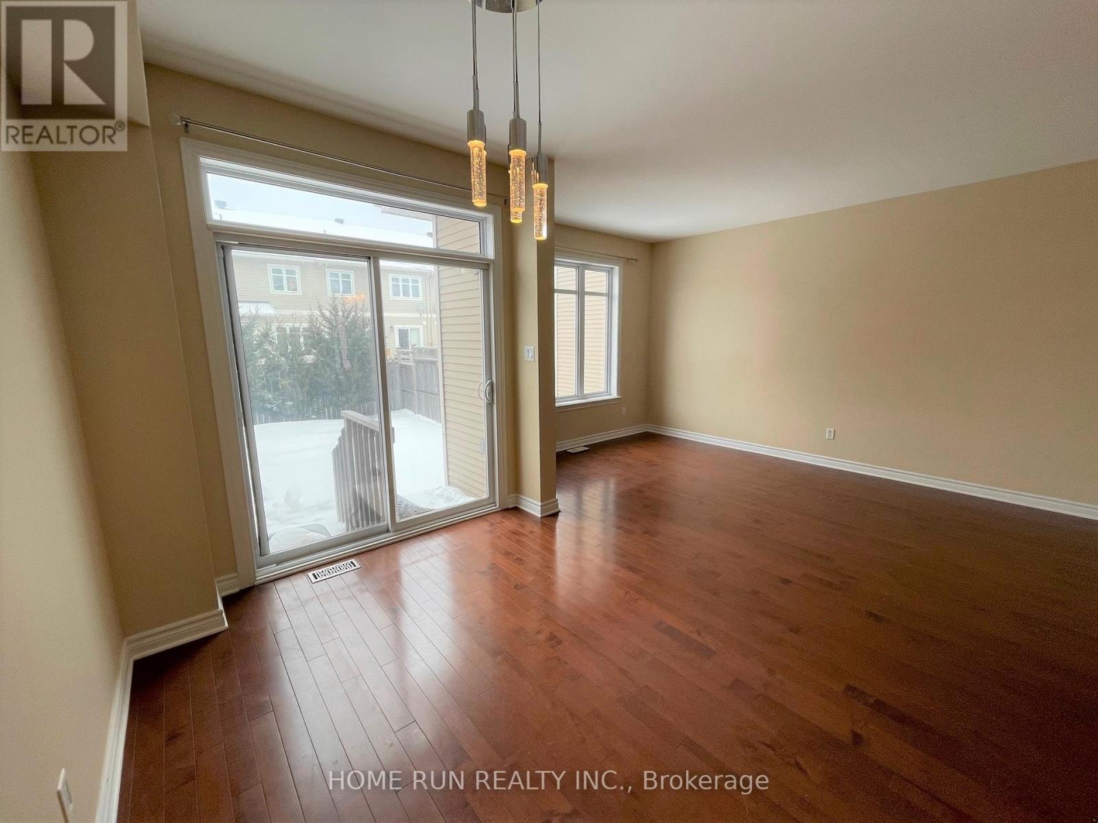 15 Madelon Drive, Ottawa, Ontario  K2J 5C7 - Photo 14 - X12772658