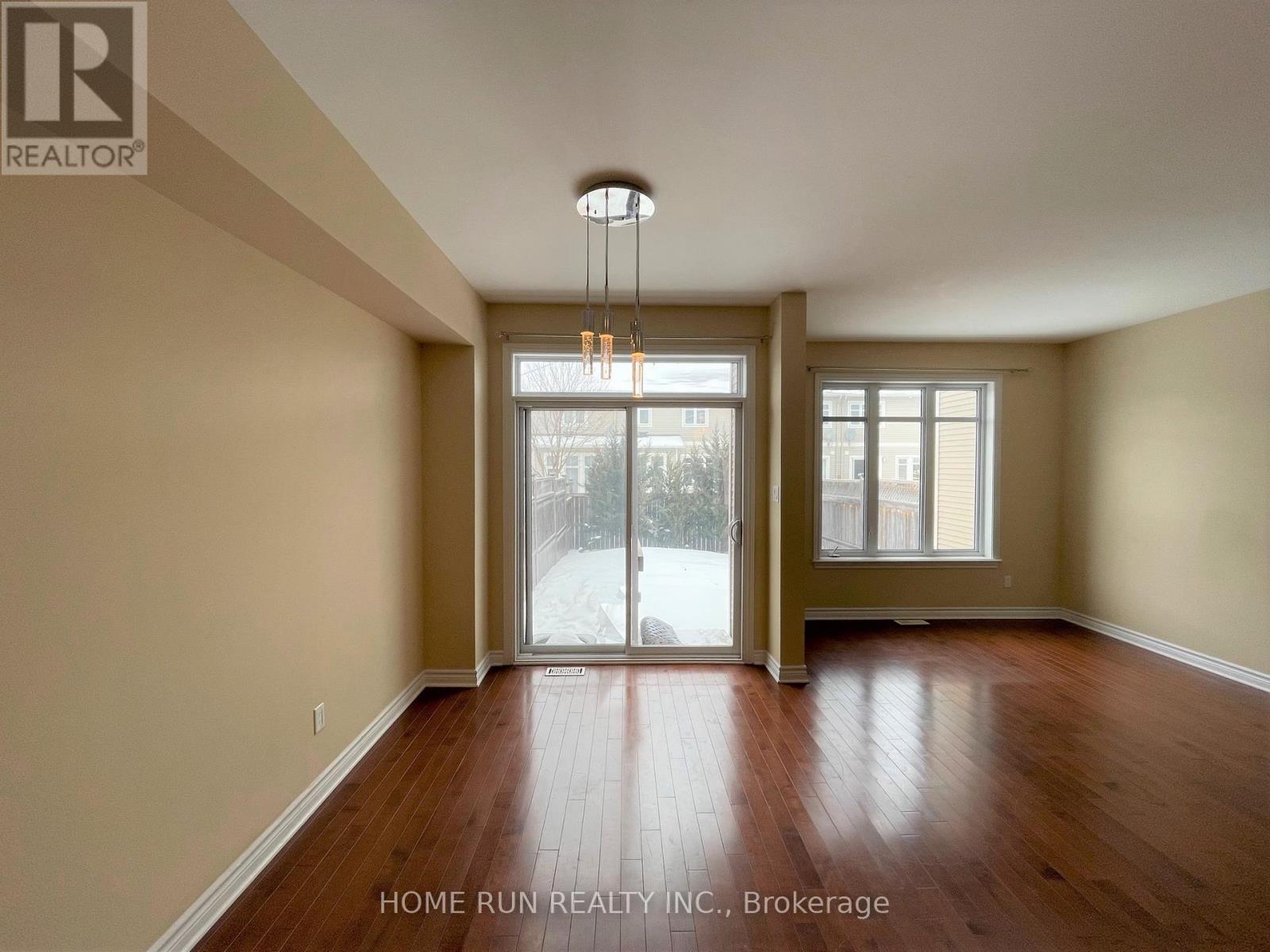 15 Madelon Drive, Ottawa, Ontario  K2J 5C7 - Photo 8 - X12772658