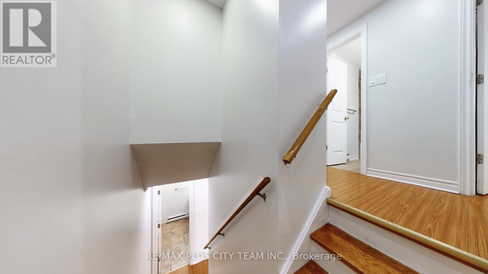 50 Darras Court, Brampton, Ontario  L6T 1W7 - Photo 16 - W12601144