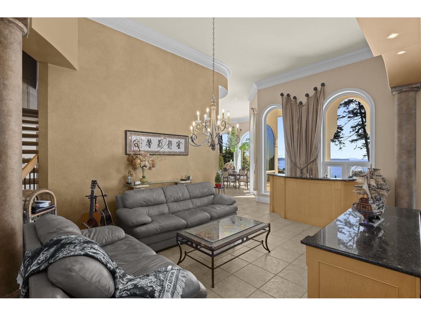 13464 13a Avenue, White Rock, British Columbia  V4A 1C4 - Photo 12 - R3087955