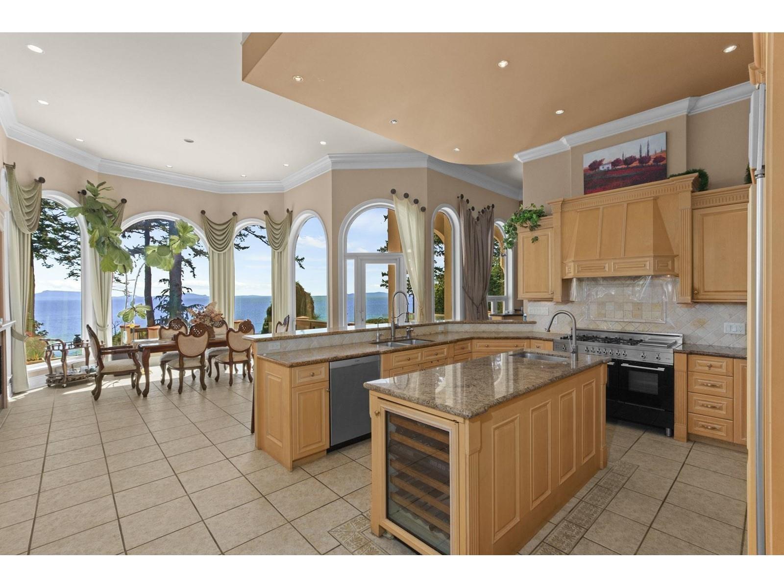 13464 13a Avenue, White Rock, British Columbia  V4A 1C4 - Photo 14 - R3087955