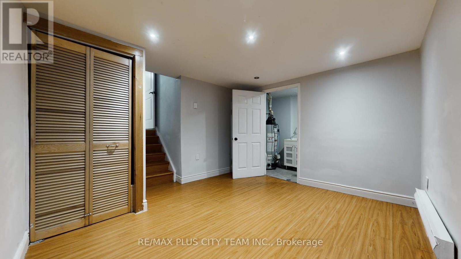 50 Darras Court, Brampton, Ontario  L6T 1W7 - Photo 29 - W12601144