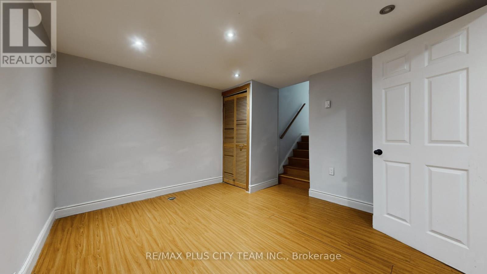 50 Darras Court, Brampton, Ontario  L6T 1W7 - Photo 30 - W12601144