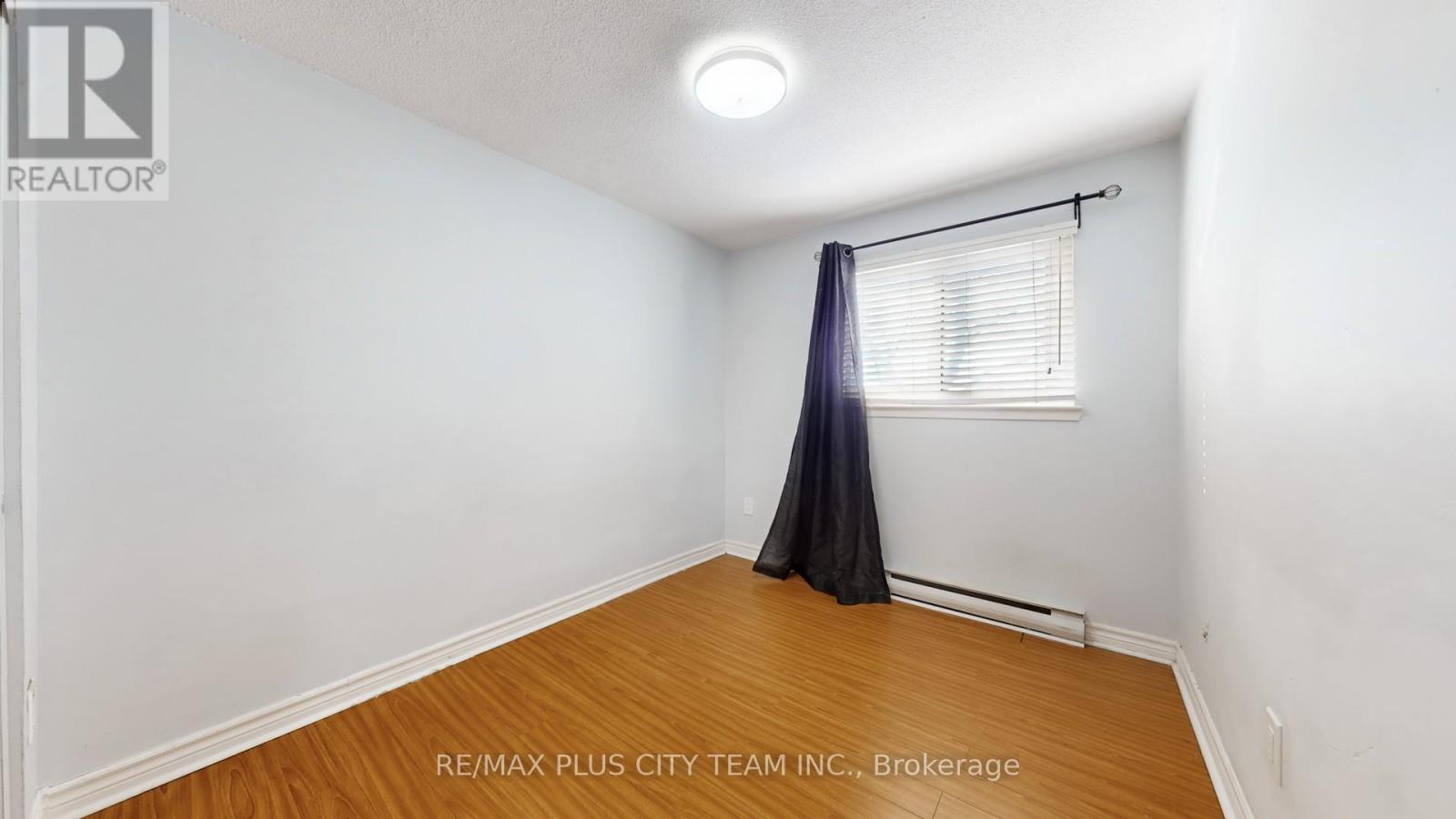 50 Darras Court, Brampton, Ontario  L6T 1W7 - Photo 25 - W12601144