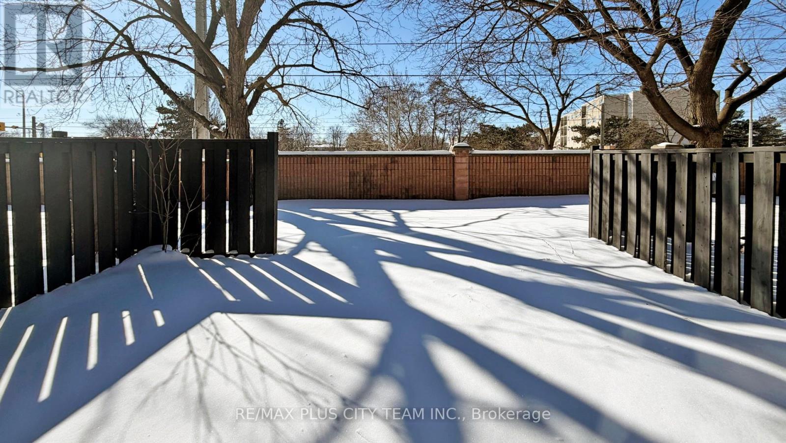 50 Darras Court, Brampton, Ontario  L6T 1W7 - Photo 37 - W12601144