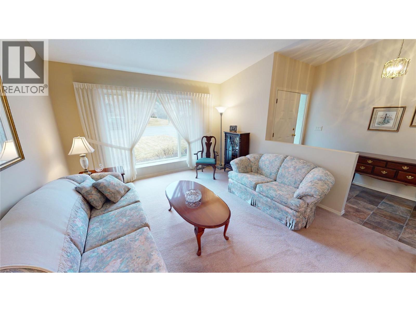 209 31st Avenue S, Cranbrook, British Columbia  V1C 5W5 - Photo 3 - 10375225