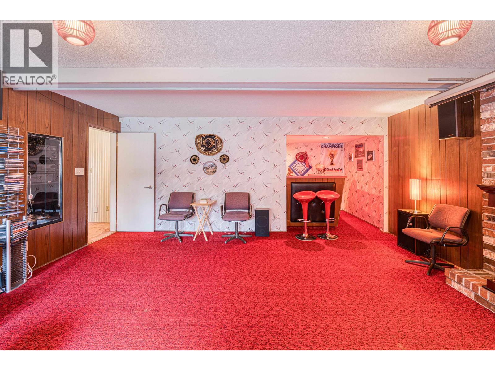 Listing Picture 9 of 24 : 3760 BARGEN DRIVE, Richmond / 烈治文 - 魯藝地產 Yvonne Lu Group - MLS Medallion Club Member