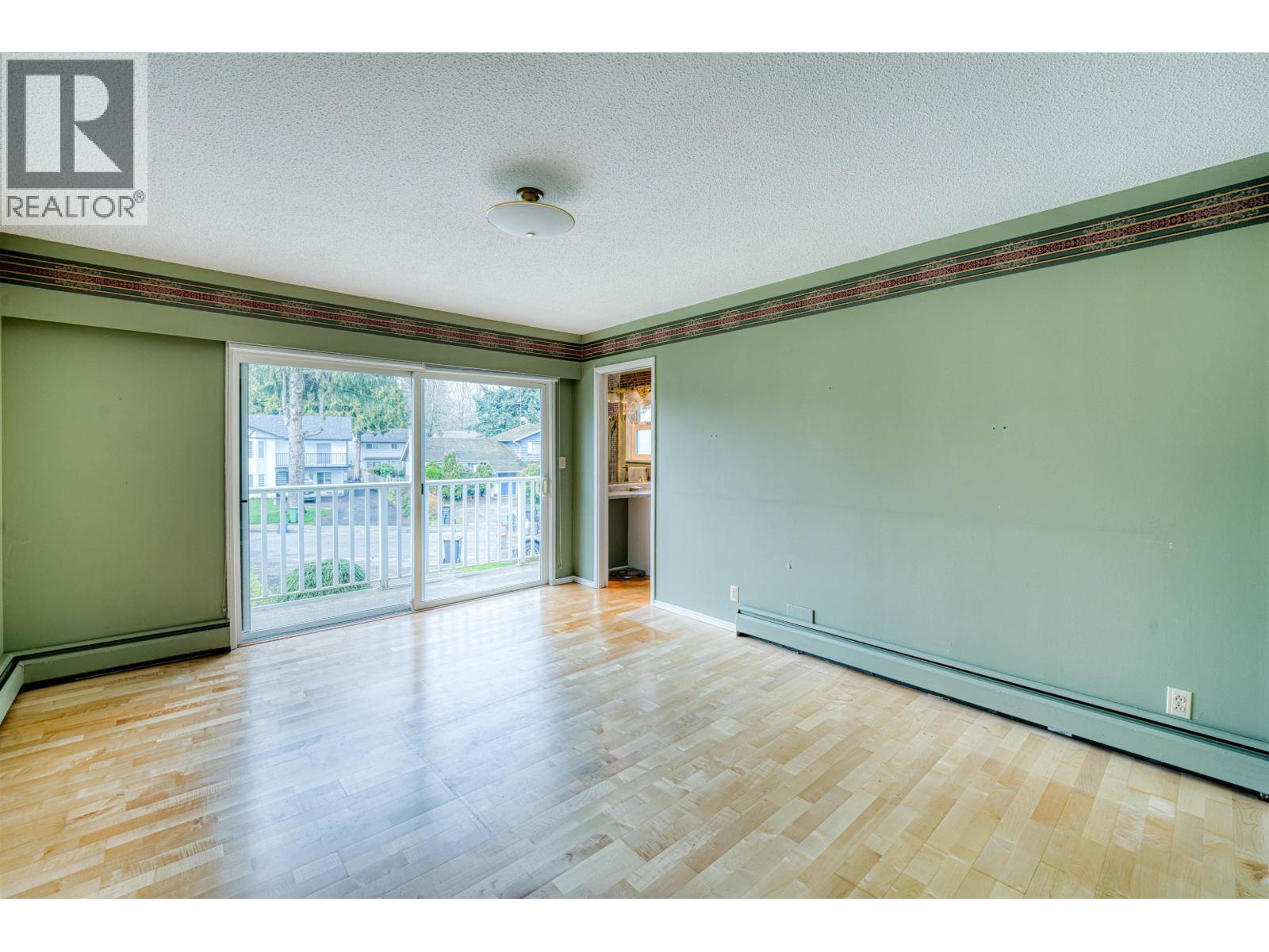 Listing Picture 17 of 24 : 3760 BARGEN DRIVE, Richmond / 烈治文 - 魯藝地產 Yvonne Lu Group - MLS Medallion Club Member