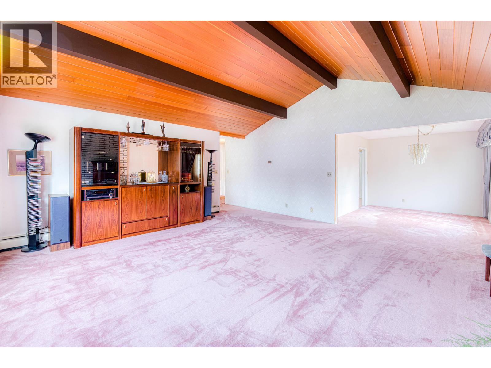 Listing Picture 6 of 24 : 3760 BARGEN DRIVE, Richmond / 烈治文 - 魯藝地產 Yvonne Lu Group - MLS Medallion Club Member