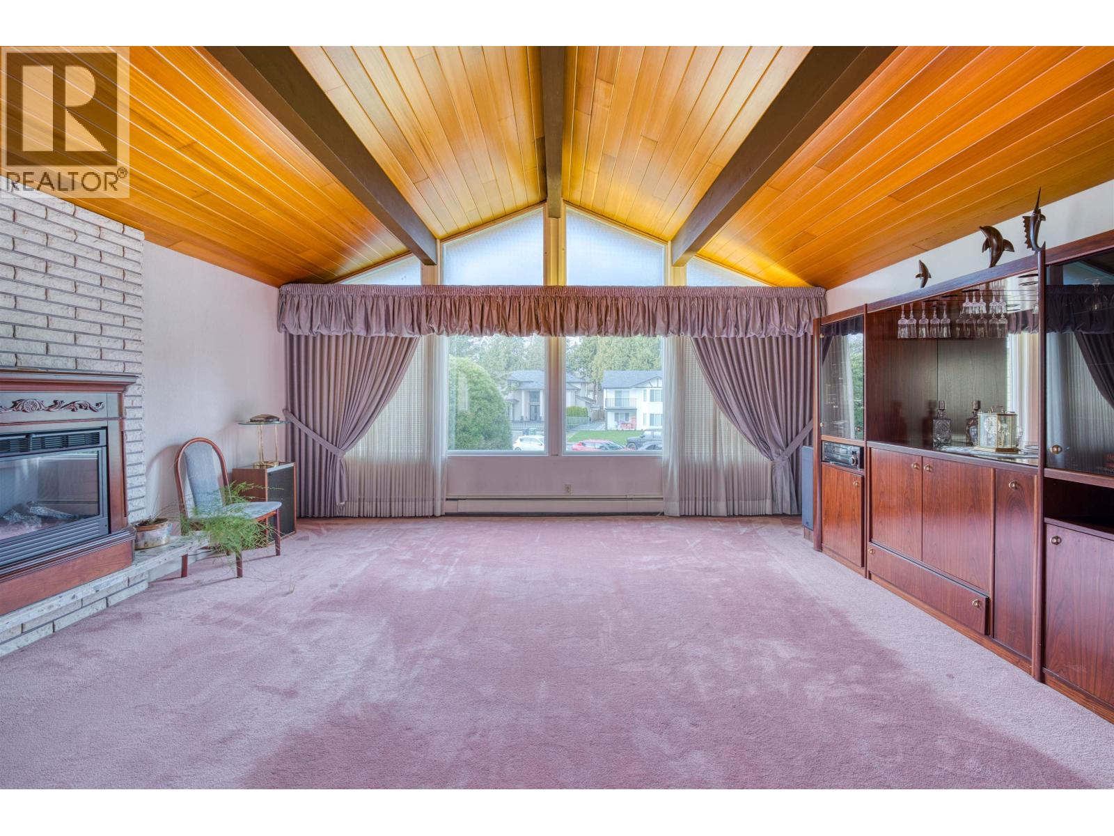 Listing Picture 5 of 24 : 3760 BARGEN DRIVE, Richmond / 烈治文 - 魯藝地產 Yvonne Lu Group - MLS Medallion Club Member