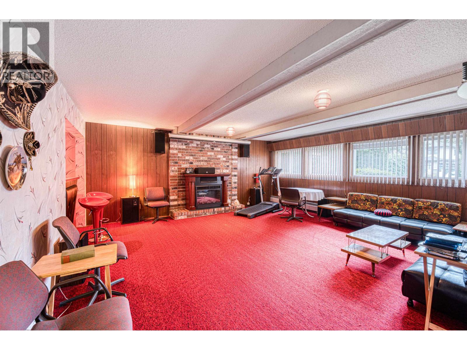 Listing Picture 7 of 24 : 3760 BARGEN DRIVE, Richmond / 烈治文 - 魯藝地產 Yvonne Lu Group - MLS Medallion Club Member