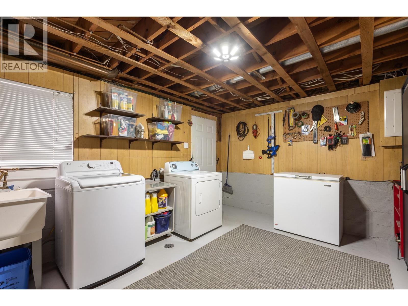 2070 Lyons Court, Coquitlam, British Columbia  V3J 3L7 - Photo 17 - R3087897