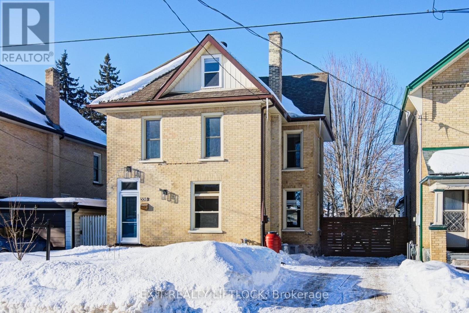 558 Chamberlain Street, Peterborough, Ontario  K9J 4L5 - Photo 1 - X12772612