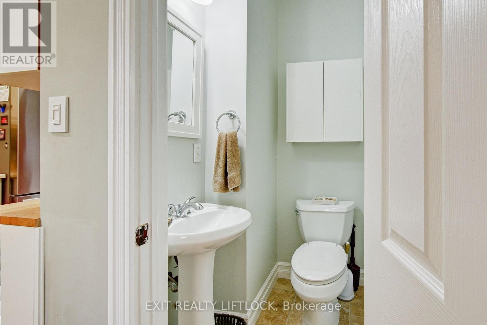 558 Chamberlain Street, Peterborough, Ontario  K9J 4L5 - Photo 15 - X12772612