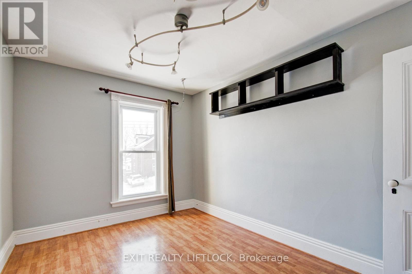 558 Chamberlain Street, Peterborough, Ontario  K9J 4L5 - Photo 22 - X12772612