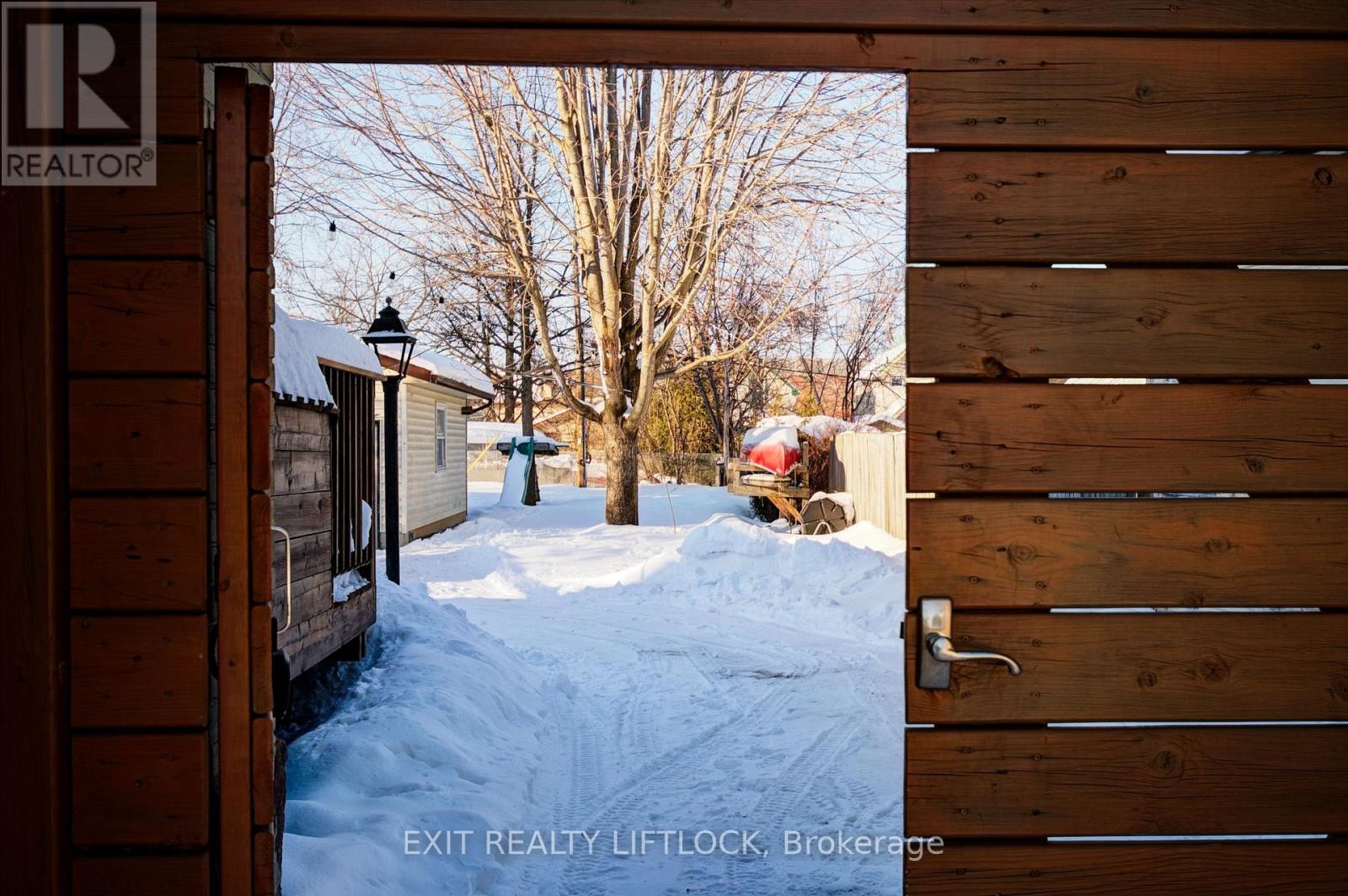 558 Chamberlain Street, Peterborough, Ontario  K9J 4L5 - Photo 31 - X12772612