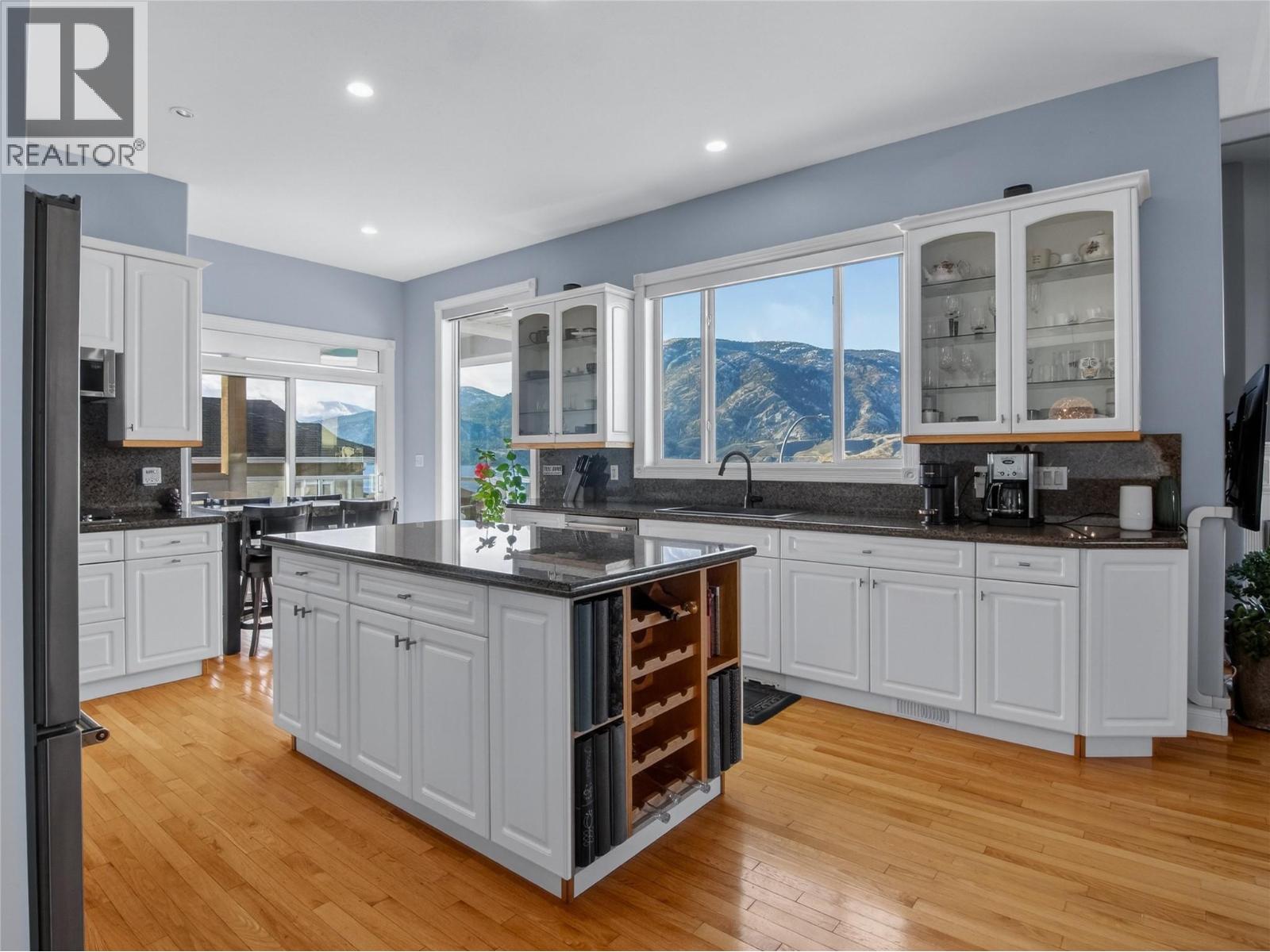 3980 Finnerty Road Penticton Photo 3